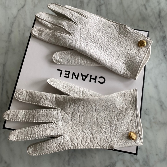 BEAUTIFUL✨CHANEL✨ GLOVES PECCARI FINE LEATHER💖